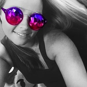 Meet your Posher, Danielle rogers